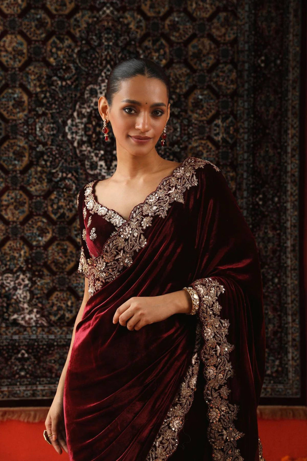 BT04-VELVET DESIGNER SAREE