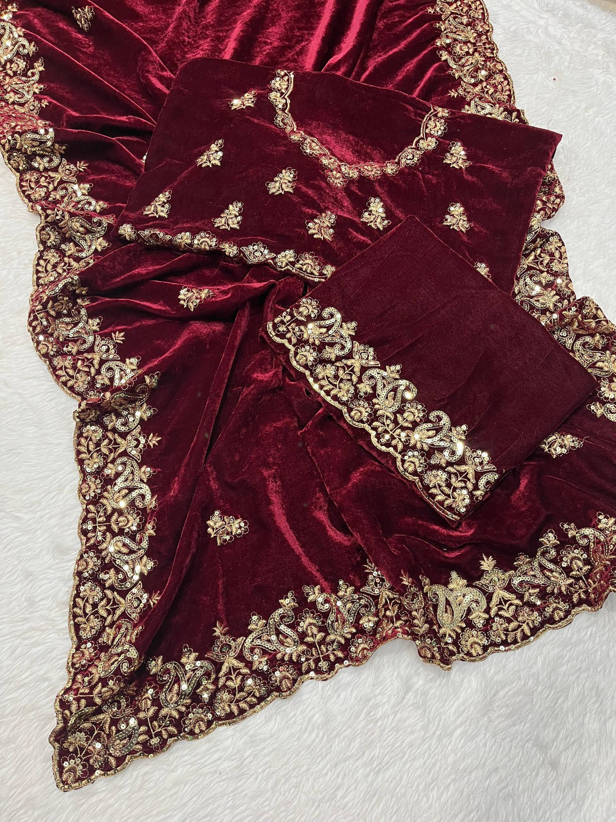 BT04-VELVET DESIGNER SAREE